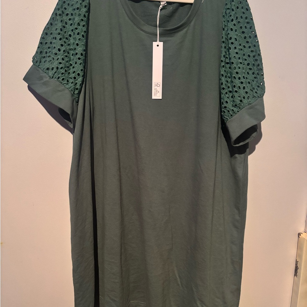 Jane and Delancey Green Midi Dress